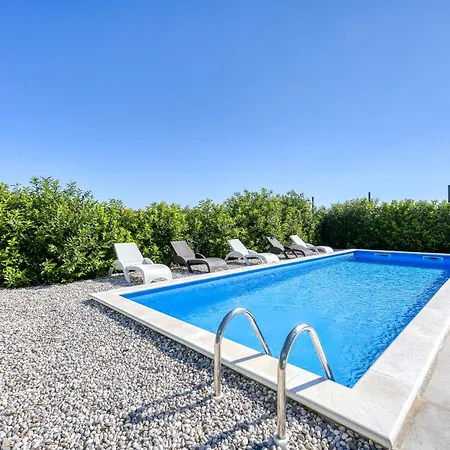 Pool House Lilly - Happy Vikendica